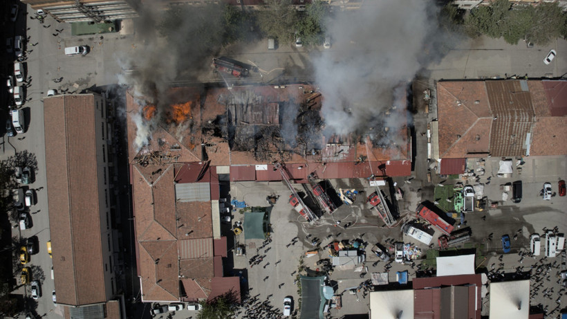 Erzincan'da yangın: 20 dükkan zarar gördü - Resim : 1