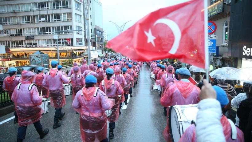 Samsun’da 1919 metre uzunluğunda bayrak açıldı - Resim: 8