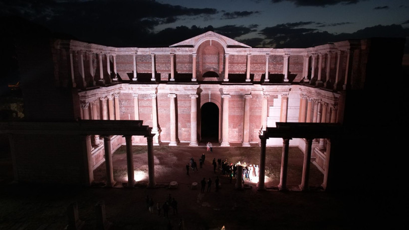Tarihin kalbinde gece yolculuğu yapılabilecek: Gece müzeciliği Sardes için de başlıyor - Resim: 11