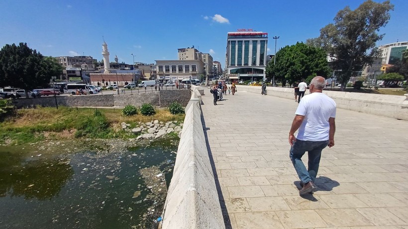 Seyhan Nehri çöp akıyor - Resim: 2