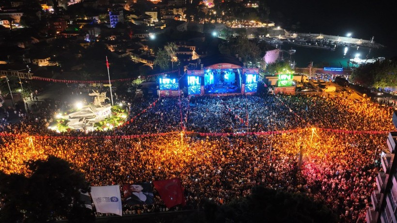 Antalya'da 19 Mayıs coşkusu - Resim: 4