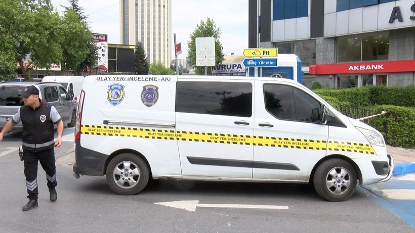 Bağcılar’da iş insanını takip edip 4 milyon lirasını gasbettiler - Resim: 4