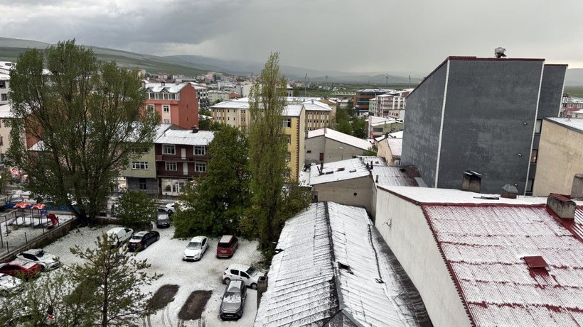 Birden bastırdı, yollar beyaza büründü - Resim: 9