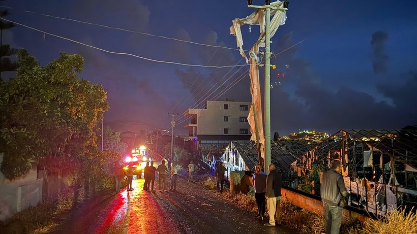 Hortum mahalleyi savaş alanına çevirdi - Resim: 11