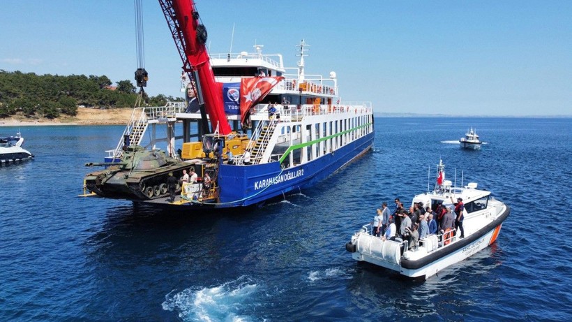 Saros Körfezi'ne tank batırıldı - Resim: 7