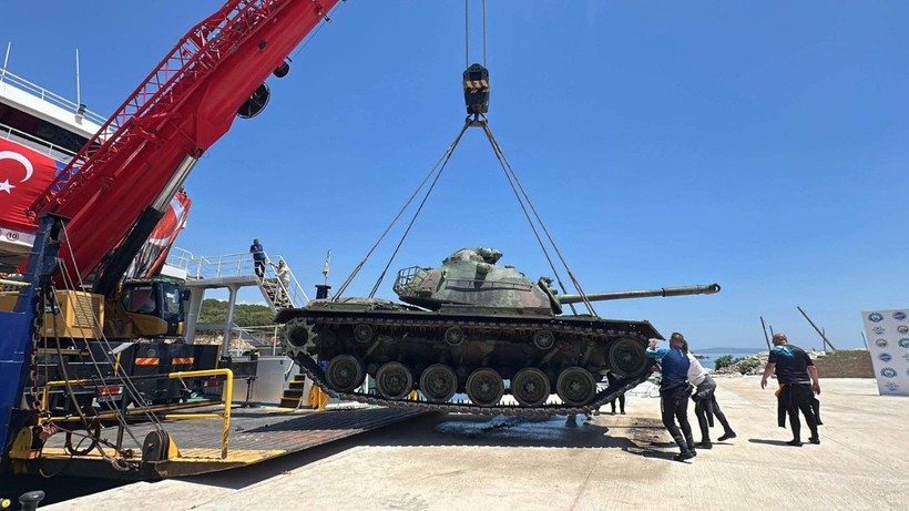 Saros Körfezi'ne tank batırıldı - Resim: 11