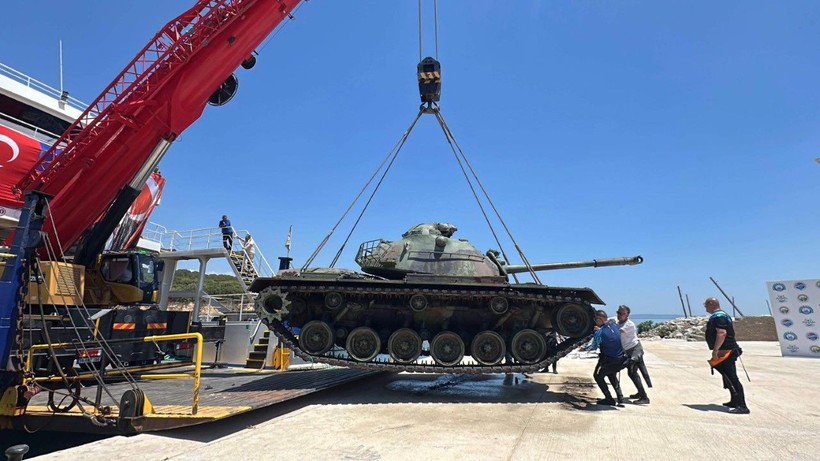 Saros Körfezi'ne tank batırıldı - Resim: 16