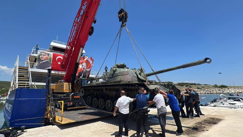 Saros Körfezi'ne tank batırıldı - Resim: 18