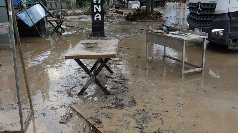 Hasar büyük: Trabzon'dan çarpıcı kareler - Resim: 27