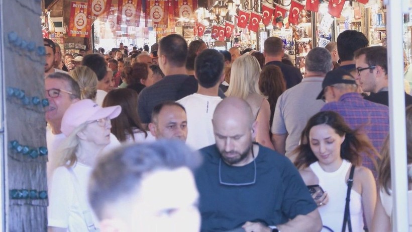 Eminönü’nde bayram alışverişi yoğunluğu - Resim: 9