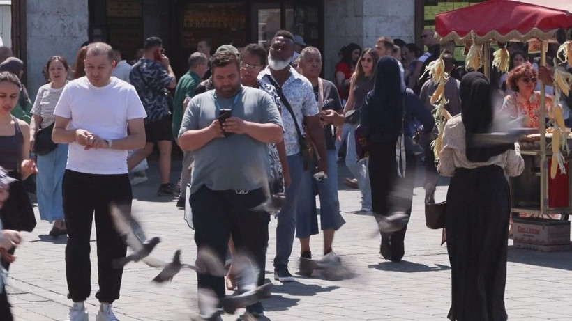 Eminönü’nde bayram alışverişi yoğunluğu - Resim: 10