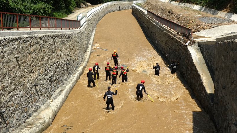 Selde kayboldu, günlerdir bulunamadı - Resim : 1