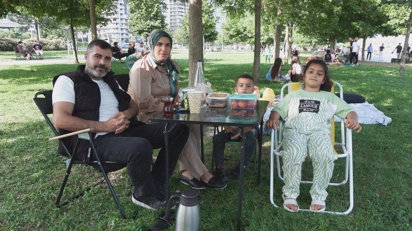 Kurban Bayramı'nı İstanbul'da geçirenler sahillere akın etti - Resim: 4