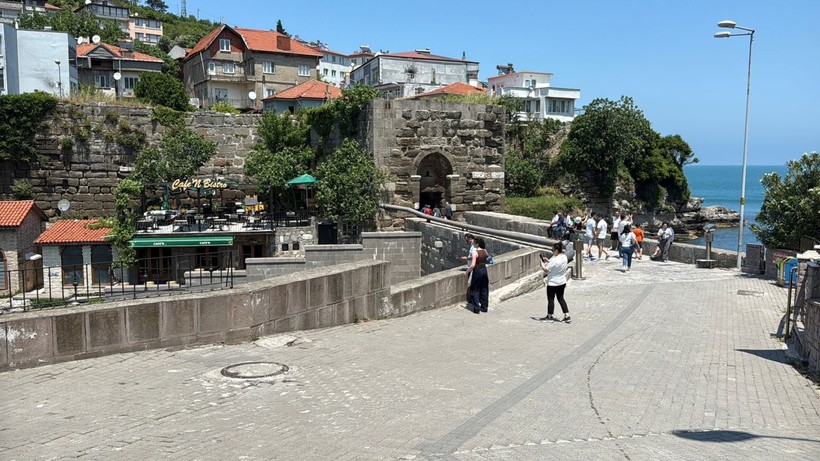 6 bin kişilik ilçeye nüfusun 20 katı turist geldi - Resim: 6