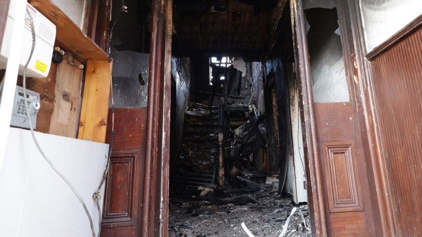 Barışçıl başlayan protestolar kasabayı bu hale getirdi - Resim: 3