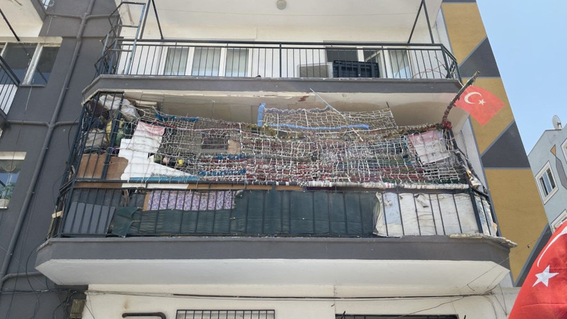 Çöp evden kaplumbağa bile çıktı - Resim: 1