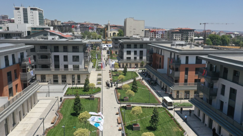 Kahramanmaraş’ta 250 bininci afet konutu teslim edildi - Resim : 2