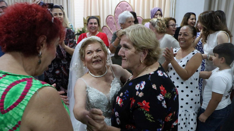 82 yaşında gelinlik giymişti: Çalılıkta ölü bulundu - Resim: 7