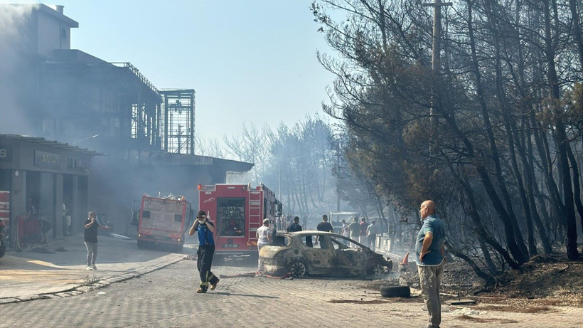 İzmir'in beş ilçesinde yangın - Resim: 3