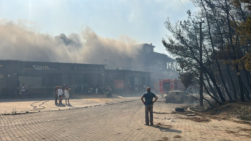 İzmir'in beş ilçesinde yangın - Resim: 4