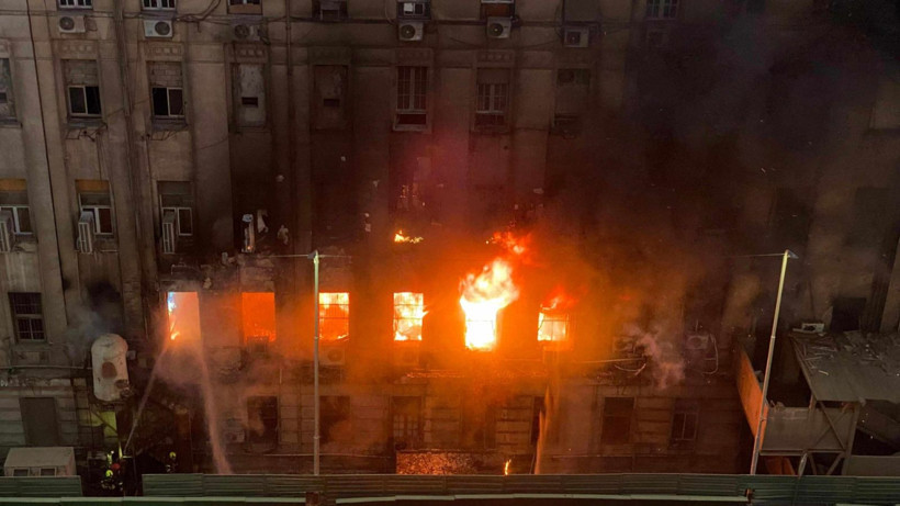 Mısır'da korkutan yangın: 4 ölü, 22 yaralı - Resim: 3