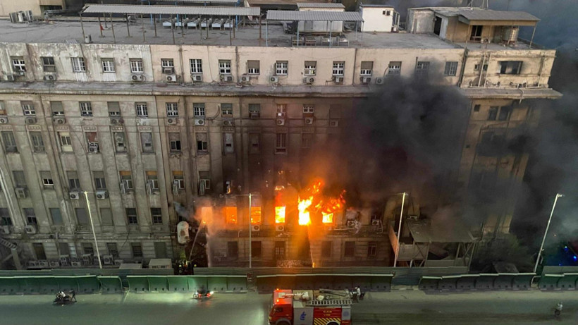 Mısır'da korkutan yangın: 4 ölü, 22 yaralı - Resim: 2