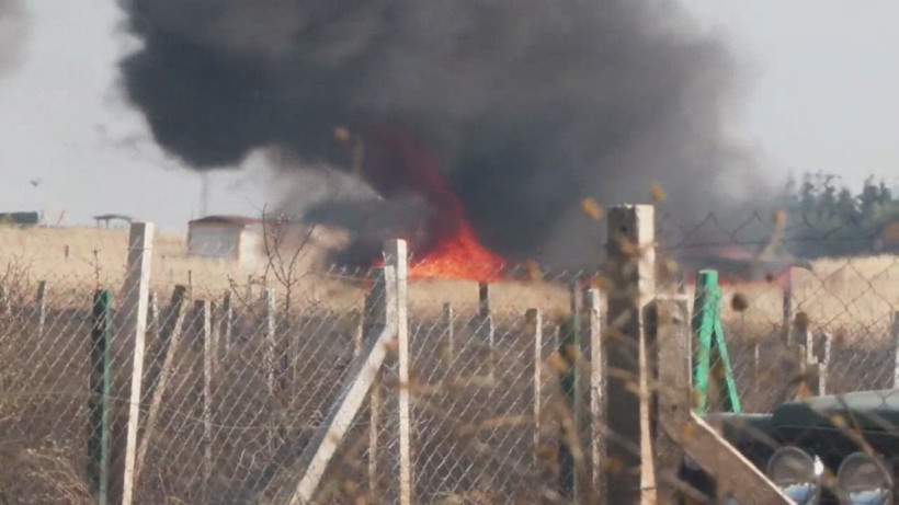 Silivri'de yangına müdahale sırasında itfaiye aracı yandı - Resim: 7