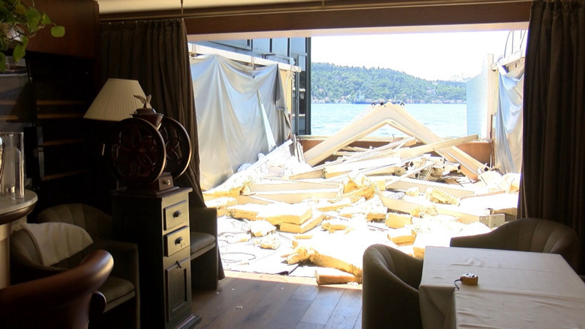 İstanbul Boğazı'ndaki kaçak yapıların yıkımı başladı - Resim : 1