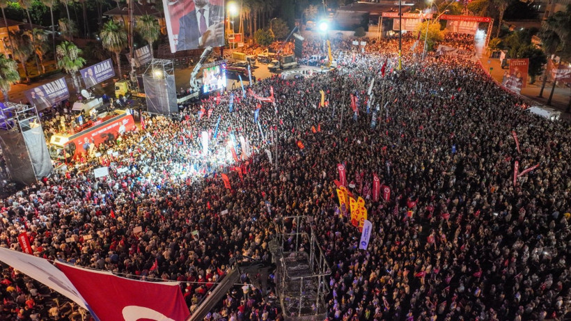 Özgür Özel: Birileri Cumhurbaşkanı'nı kandırmış - Resim : 1