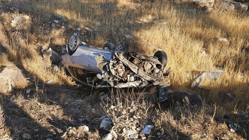 Şanlıurfa'da kaza: Kafa kafaya çarpıştılar, çok sayıda yaralı var - Resim: 5