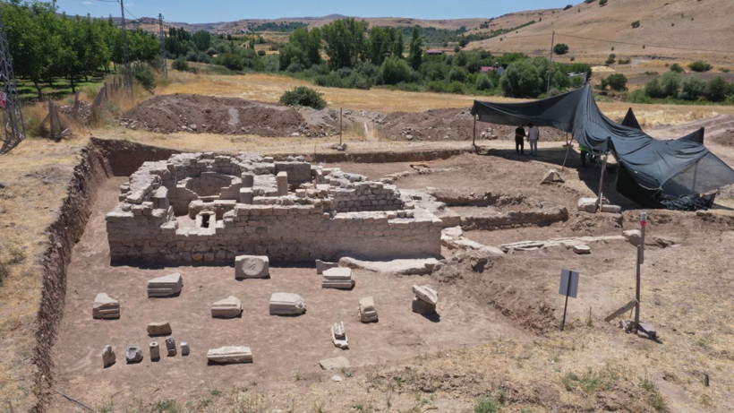 Tarlasından 1700 yıllık Roma hamamı çıktı - Resim: 15