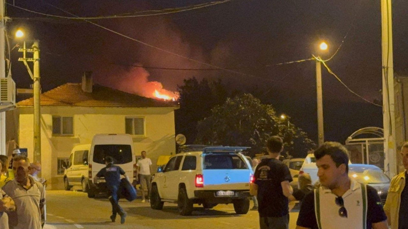 Tekirdağ'daki orman yangını büyüdü - Resim: 23