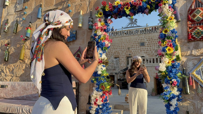 40 derecenin üstündeki sıcağa rağmen turistler akın etti - Resim: 34