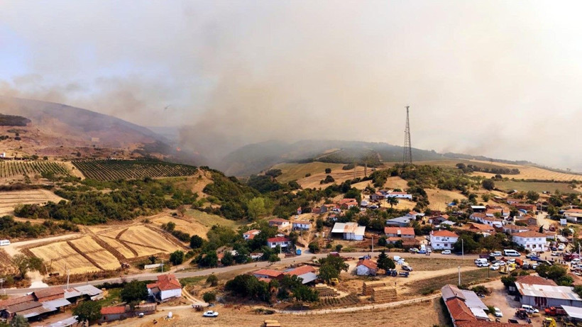 Tekirdağ yangınından acı fotoğraflar: Orman yanarak siyaha büründü - Resim: 8