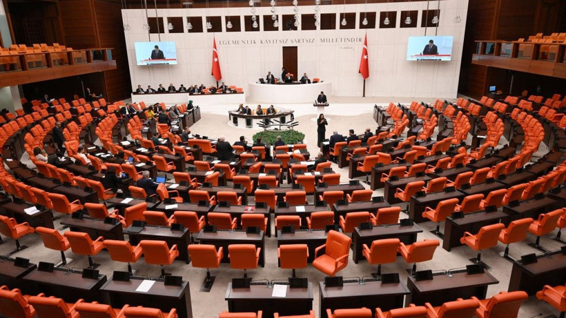 Tartışmalı maden yasa teklifi görüşmelerinde Meclis bomboş - Resim: 5