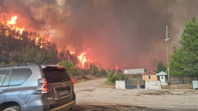 Safranbolu’da orman yangını: 10 köy boşaltıldı - Resim: 2