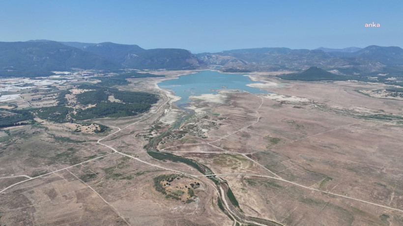 Barajlar bir bir eridi, Çeşme'de kesinti başladı: İzmir S.O.S. veriyor - Resim: 2