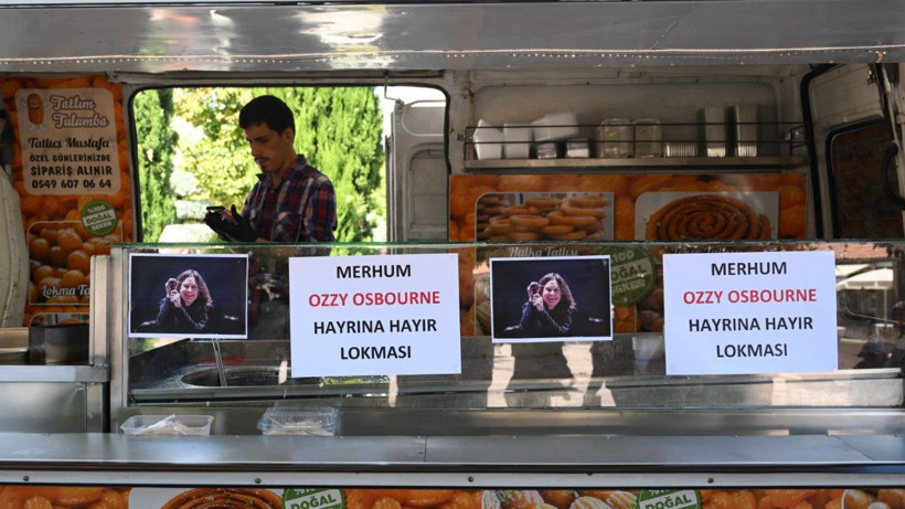 Rock müziğin efsanesi için Ankara'da lokma döküldü - Resim: 3