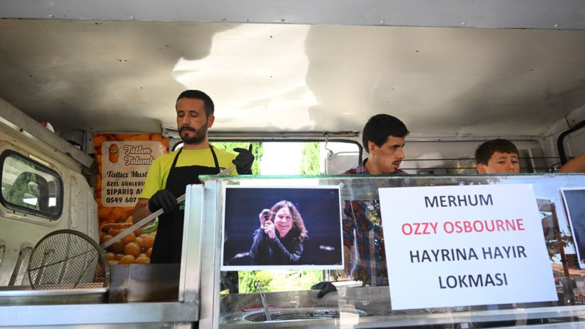 Rock müziğin efsanesi için Ankara'da lokma döküldü - Resim: 5
