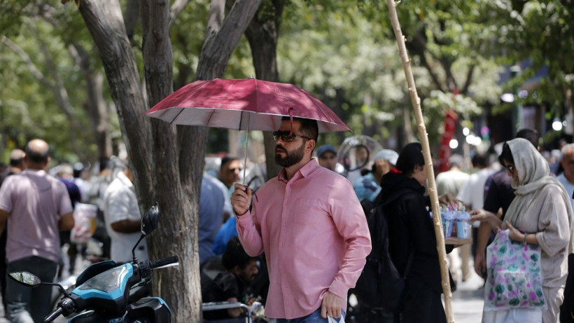 Komşuda devlet dairelerine ‘sıcak’ tatili - Resim: 3