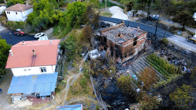 Karabük yangını: Bir köyde 39 ev yandı - Resim: 3