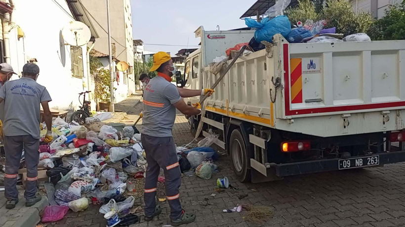 10. kez temizlediler: Çöp ev kabusu başa sarıyor - Resim: 3