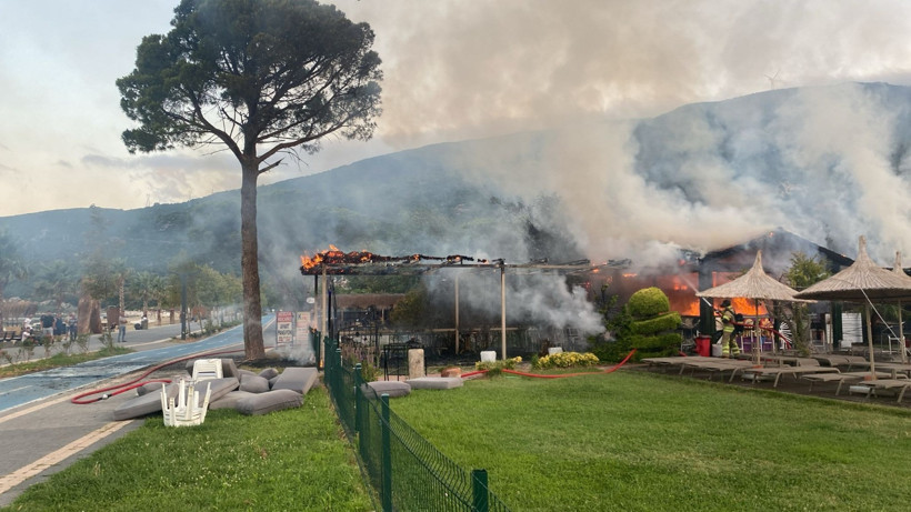 Balıkesir'de otel yangını - Resim : 1