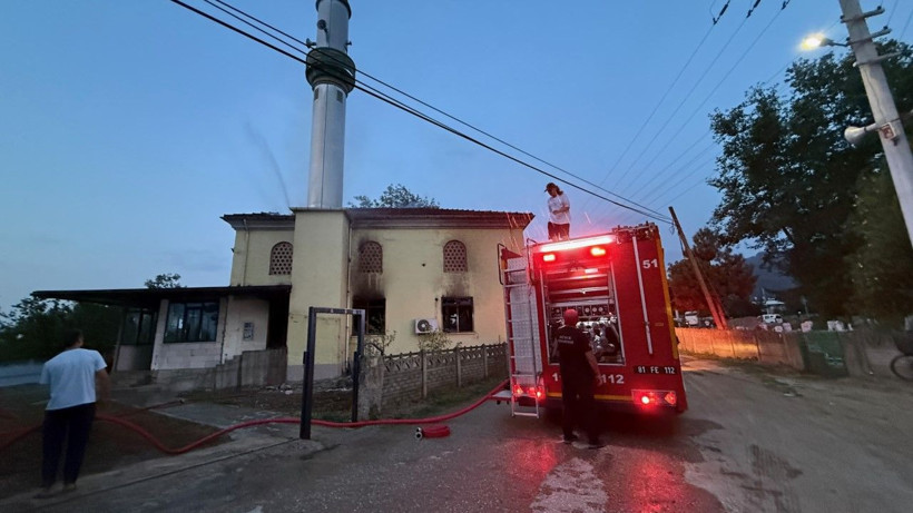 Cami alev alev yandı - Resim: 5