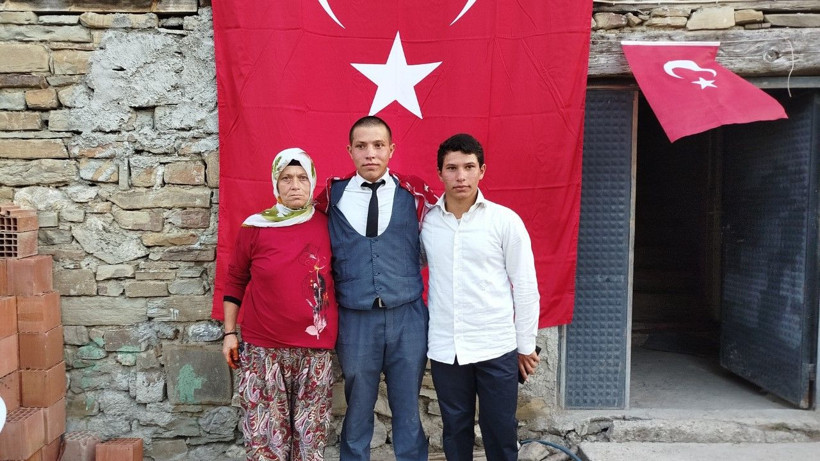 Sosyal medya paylaşımıyla gündem olmuştu: Askere uğurlandı - Resim: 5