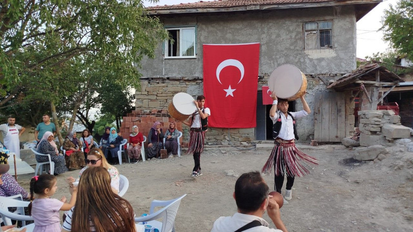 Sosyal medya paylaşımıyla gündem olmuştu: Askere uğurlandı - Resim: 7