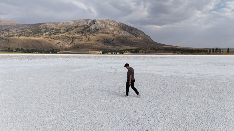 Su gitti, tuz kaldı: Bir göl daha kuraklık kurbanı - Resim: 2