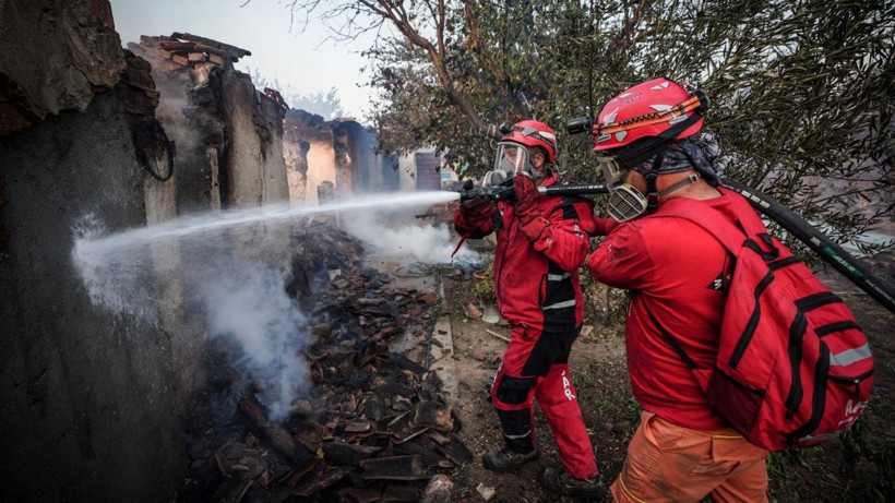 Çanakkale'de büyük yangın: Evler kül oldu - Resim: 7