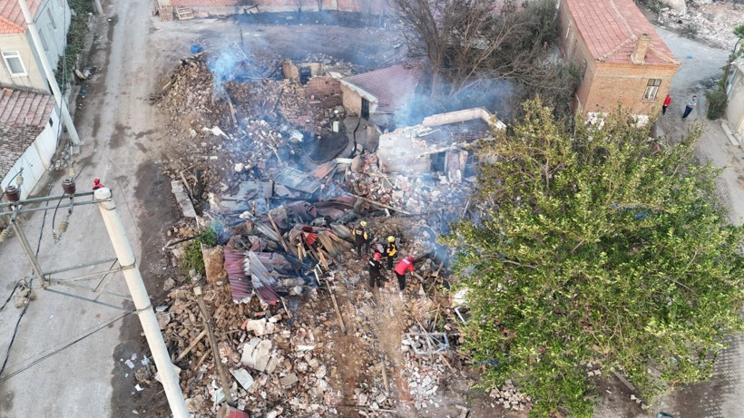 Felaketi yaşayan köy bu hale geldi - Resim: 4