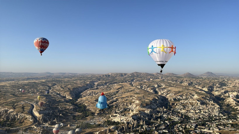 Kapadokya'da figürlü balonlar enfes görüntüler oluşturdu - Resim: 25